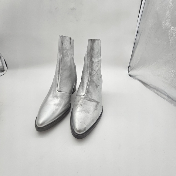 Madewell Darcy Ankle Boot Silver Metallic Stacked Heel Zip-Up Size 9 - Picture 9 of 16